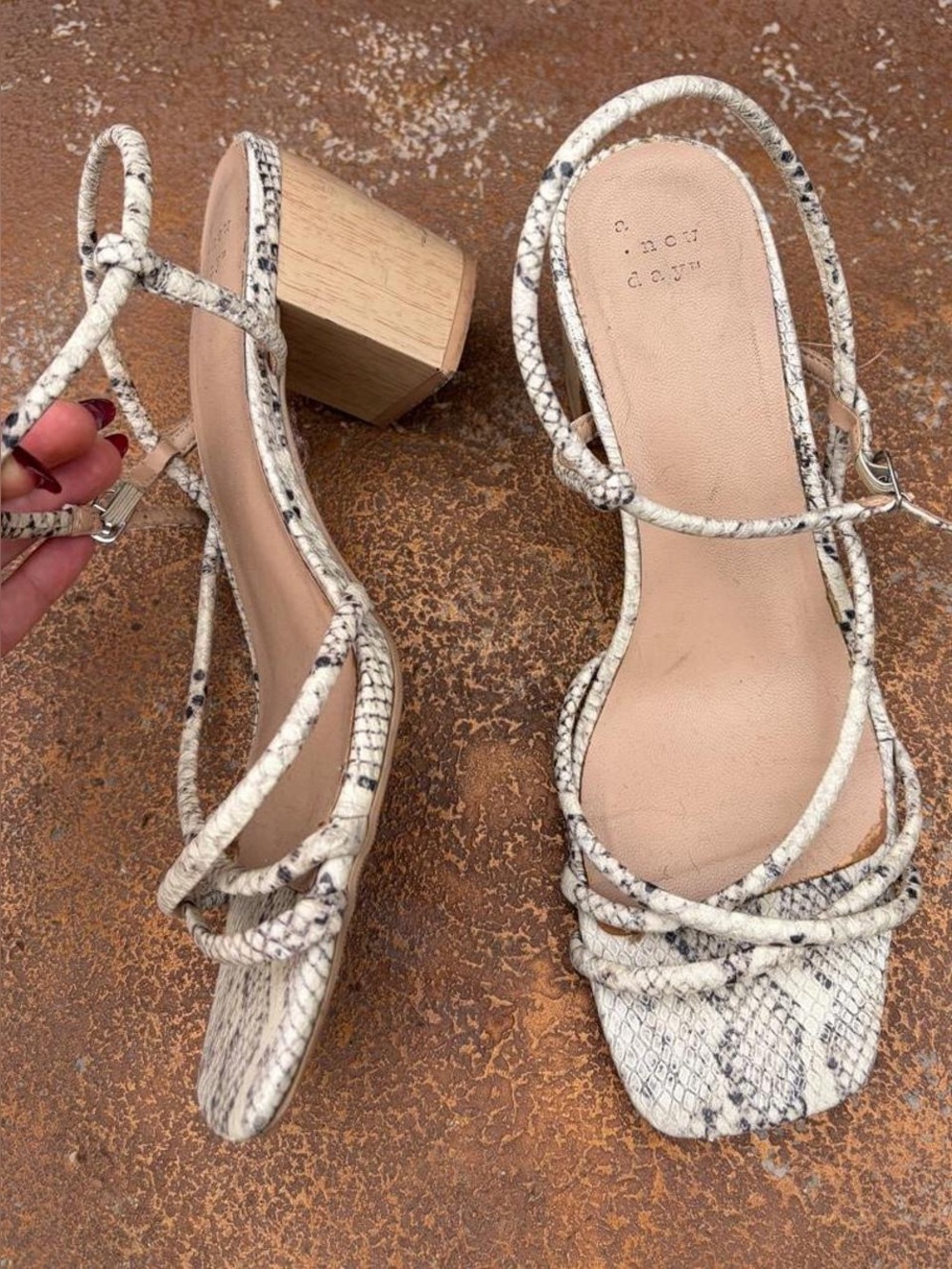 A New Day white & cream snake print heels sz 8.5 #snakeskin #retro #boho